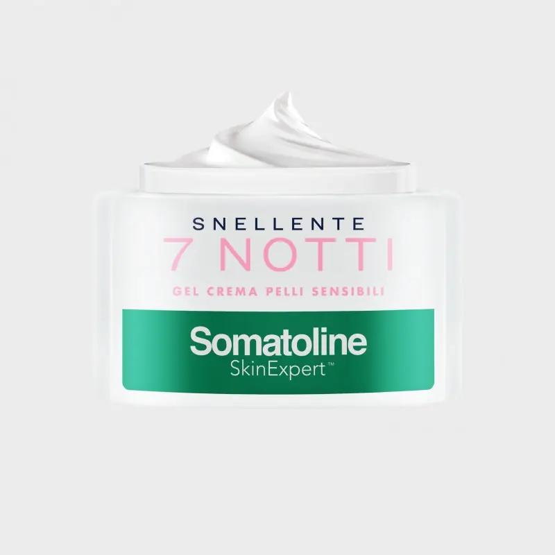 Promo Stagionale Somatoline Snellente 7 Notti Natural Trattamento Snellente Pelli Sensibili 400ml